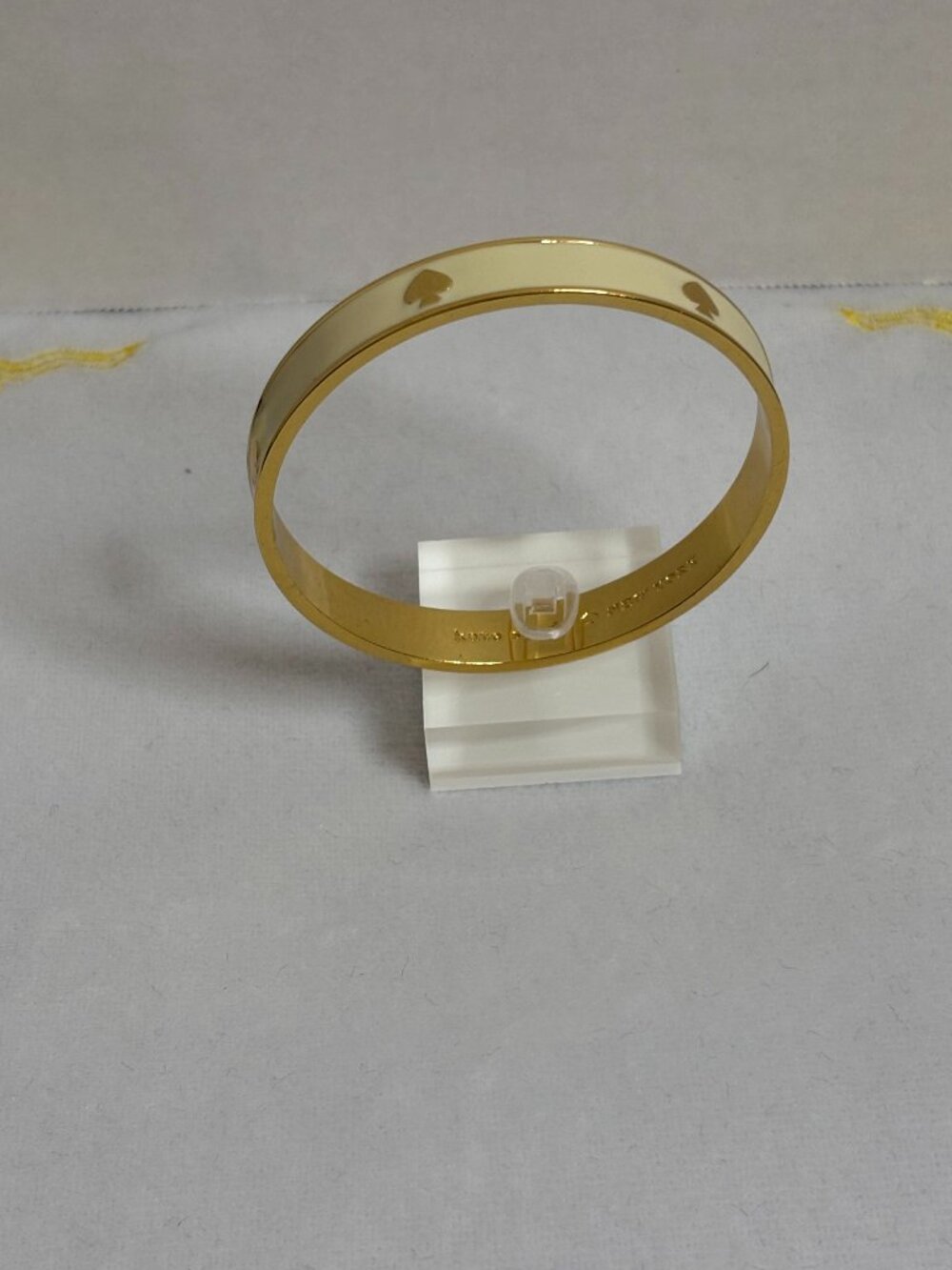 Kate Spade Spot The Spade Bangle